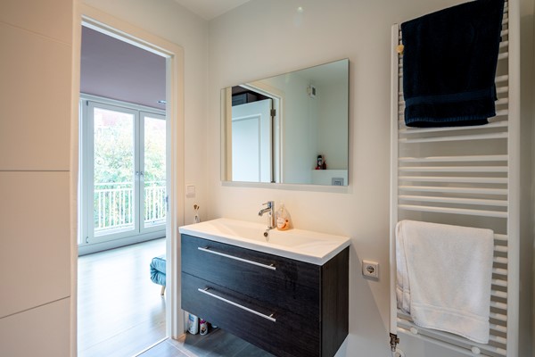 Medium property photo - Hoofdweg 54, 1058 BD Amsterdam